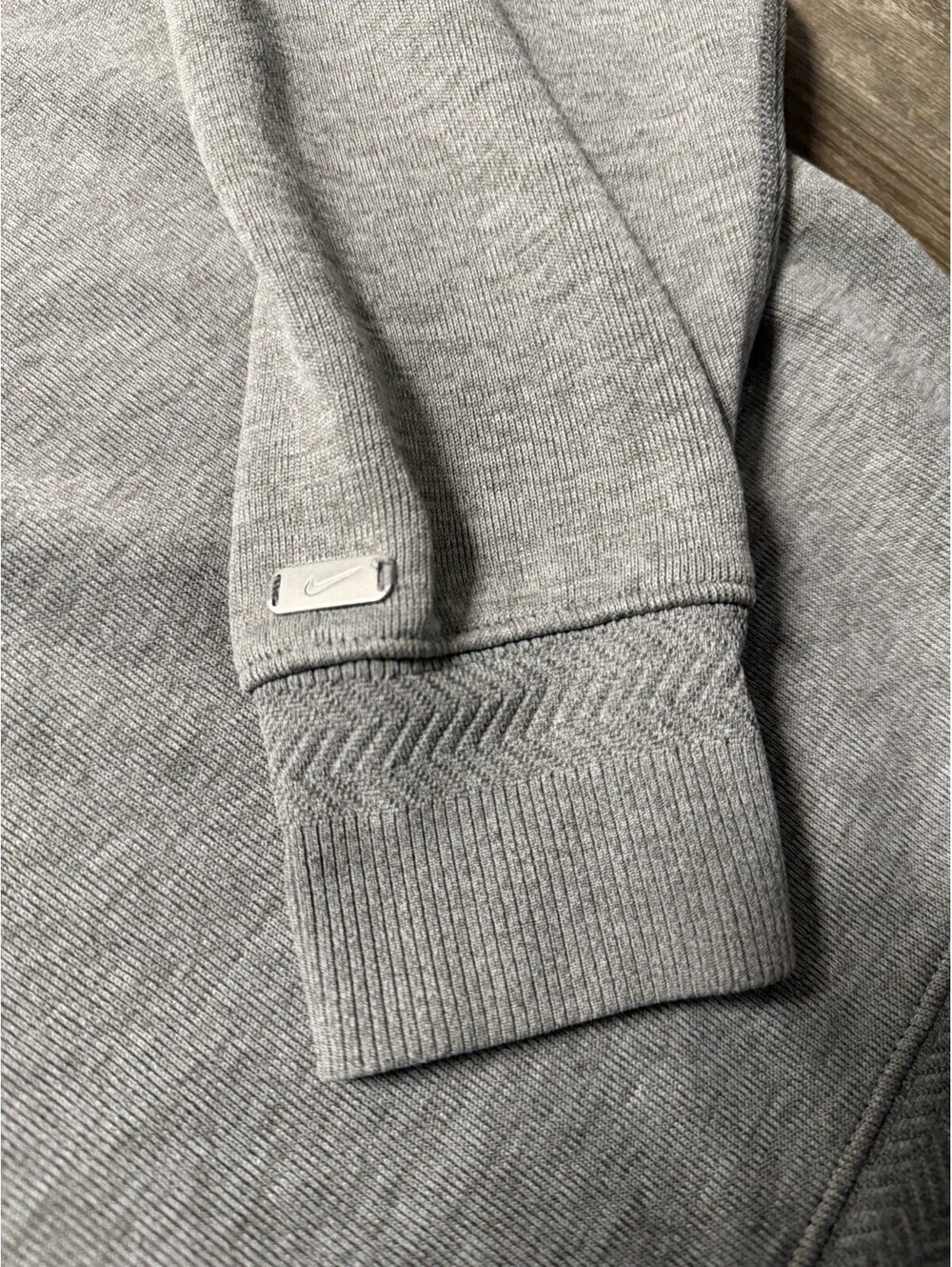 Nike Men’s 1/4 zip pullover Lot Of 2 Medium